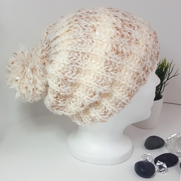 Knit Pom Pom Beanie Hat♡Knit Winter Hat - Picture 2 of 7